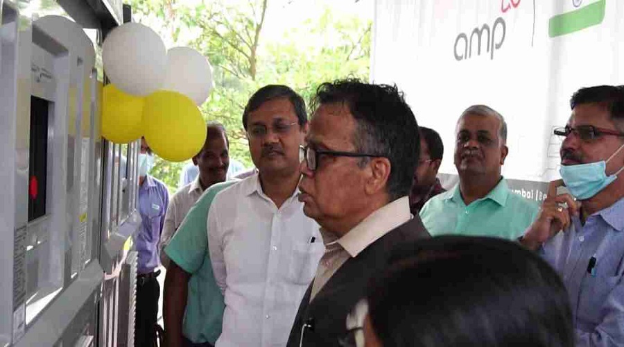 Kochi Metro MD Loknath Behera inaugurating a solar power plant